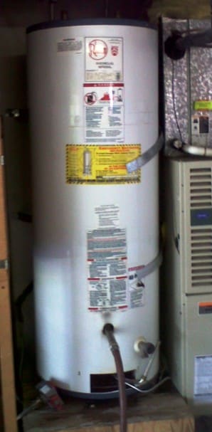 How to turn off a leaking water heater